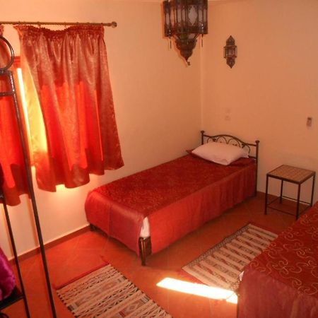 Click Excursions Tafraoute Hotel Taddart Екстериор снимка